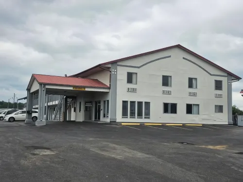 Budgetel Inn & Suites - 3-Star