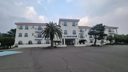 Jeju Yongsan Youth Hostel