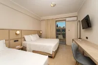 Karras Grande Resort فنادق في Planos