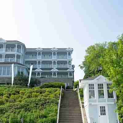 The Geneva Inn Hotel Exterior