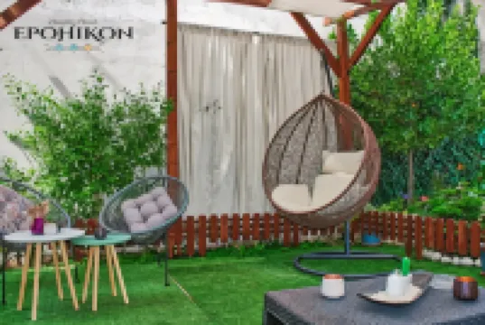 エポヒコン スタジオズ