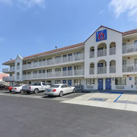 Motel 6 Watsonville, CA - Monterey Area