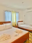 Arnold's Hotel - พร้อมระเบียง