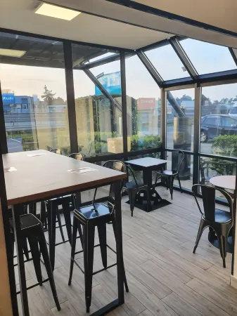 Kyriad Direct Orleans - Olivet - la Source Отели в г. Луаре