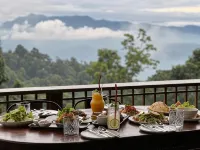 Baan Nuea Mek Coffee and Desk on the Cloud