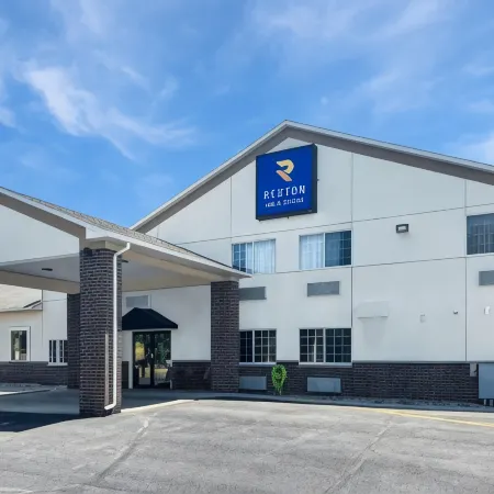 Reston Inn & Suites