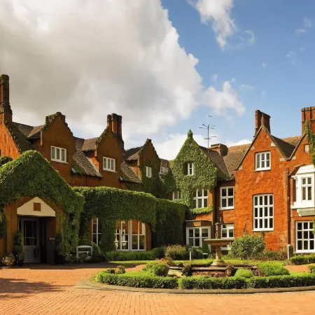 Sprowston Manor Hotel, Golf & Country Club Отели в г. Роксхем