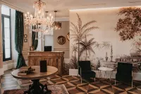 1930 Boutique Hotel - bar