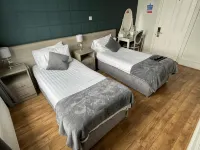 The Whittington and Cat Hotels in Hessle