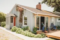 Dungeness Bay Cottages Hotels in Sequim