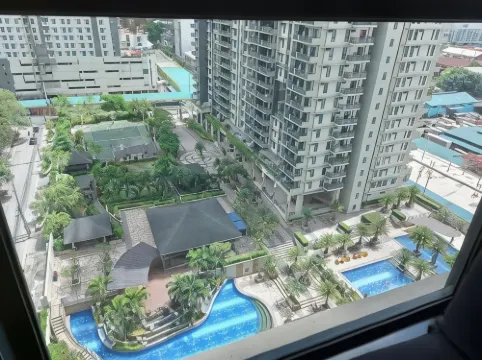 Flair Towers Staycation with Pool