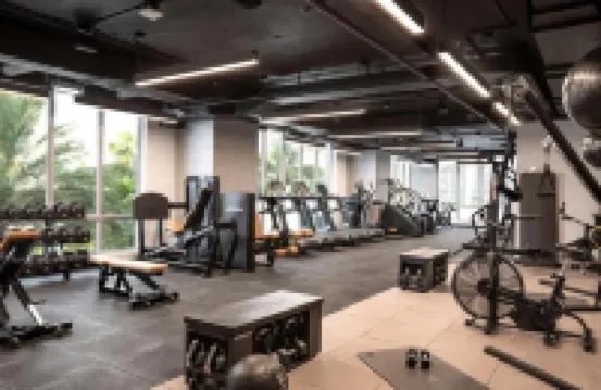 Resort Style Pool and Exceptional Amenities - Amazing Studio