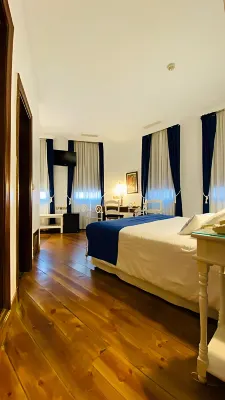 Hostal Paris