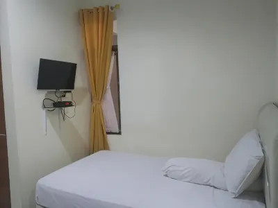 Modern Indekos Cilegon Syariah RedPartner Hotels near Trans Studio Mini