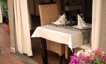 Canvas & Orchids Retreat