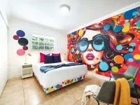 La Femme Resort /Heated Pool /Mini Golf/Pickleball /5 Bedrooms/Jacuzzi/BBQ Hotels in Westchester