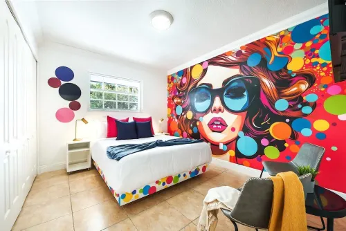 Le Femme Paradise/ Heated Pool/ Game Room!