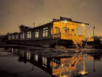 Nairobi Houseboat Hotel di Srinagar