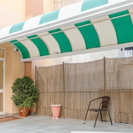 Hotel Posta - Comfortable Stay in Ventimiglia Отели рядом с достопримечательностью «Станция Ventimiglia»