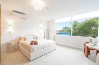 KozyGuru | Forestville | Modern Hotel-Style Studio Hôtels à : North Narrabeen