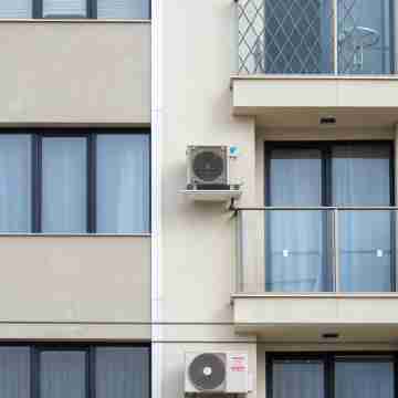 Sunny 1Bdr Apartment Near Center Hotel Exterior