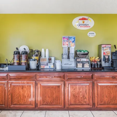 Super 8 by Wyndham Harlingen TX