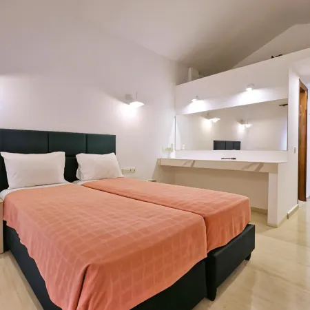 Pasiphae Hotel