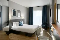 Four Points Flex by Sheraton Dundee Hotels near Craigiebarns Nuclear Bunker