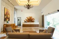 Azana Garden Hill Resort Blora - Pools