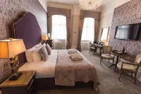 Dukes Head Hotel