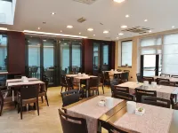 Hotel Tiffany Milano Hotels in Trezzano sul Naviglio