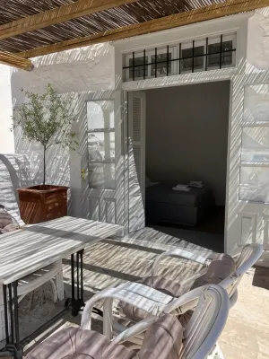 Douskos Guesthouse - 3-Star