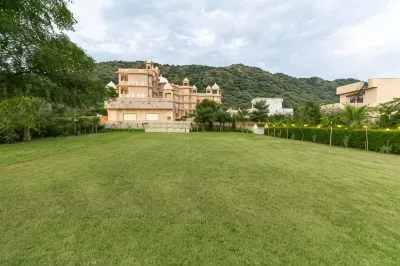 Traavista Aravali Mahal - Luxury Lake View Heritage Resort Hotels near Jhameshwar Mahadev