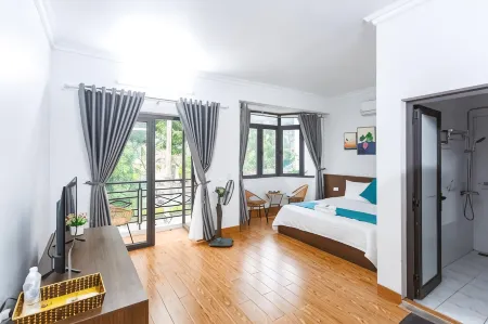 Blue Eyes Hotel Отели в г. Ninh Thang