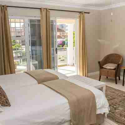 Diaz Beach House Rooms