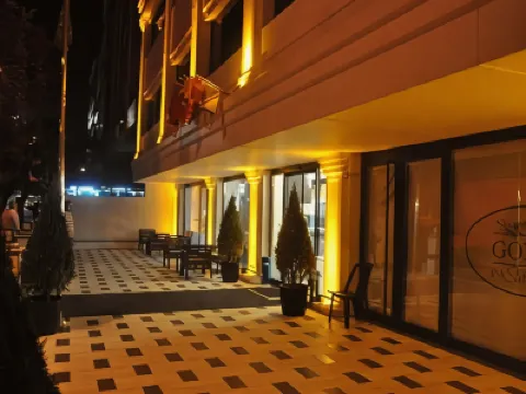 戈拉茲套房飯店 奇兹雷区附近的飯店