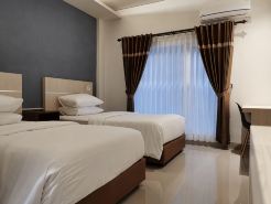 Lucky Hotel