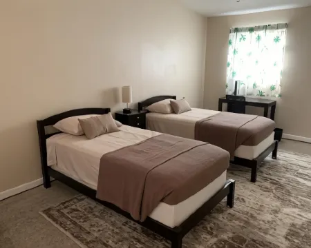 Sebastian Gardens Inn & Suites Hotels in Indian River County
