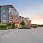 타운플레이스 스위트 댈러스/루이스빌