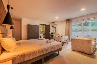 Bamboo Suites Hotel