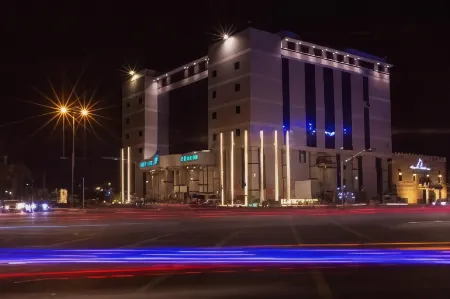 Holiday Jazan Hotel Отели в г. Джизан