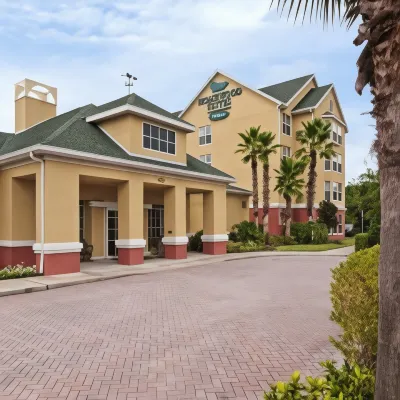 Homewood Suites by Hilton Orlando-UCF Area Hotel in zona CFE Arena
