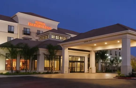 薩克拉門託埃爾克格羅夫希爾頓花園酒店