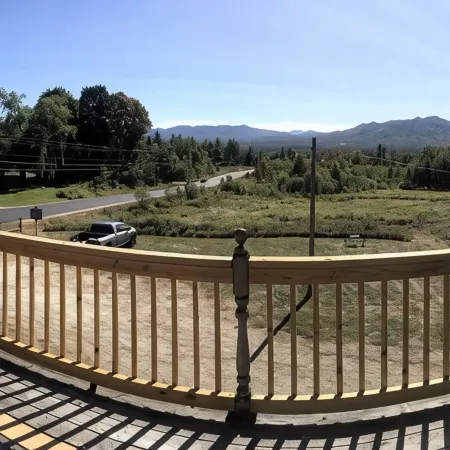 Charming Applebrook Historic Home - Mountain Views & Spacious Grounds