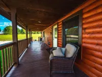 Very Secluded Beautiful Cabin!! Watch The Wildlife And Star Gaze From The Deck!!
