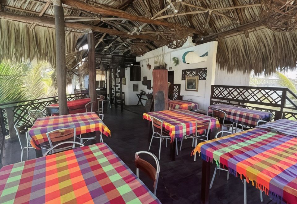 마르베야 에코 로지의 야외 수영장