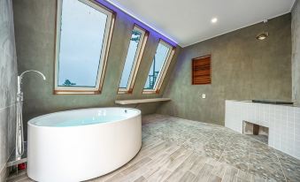 Taean SE Club Pool Villa Pension