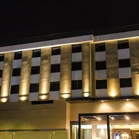 Hotel Lxia Hinjewadi - Indian Nationals Only Отели в г. Хинджавади