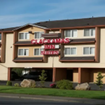 Clackamas Inn and Suites