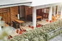 Lotus Art & Garden Hotel